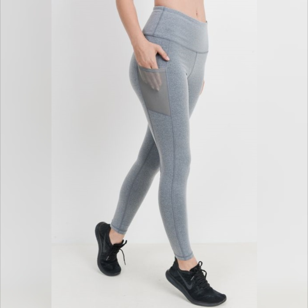 Highwaist Essential Leggings with Mesh Pockets